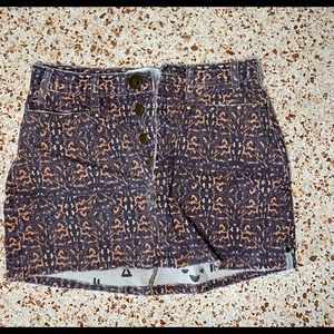 One teaspoon animal print skirt. Size 26.not used